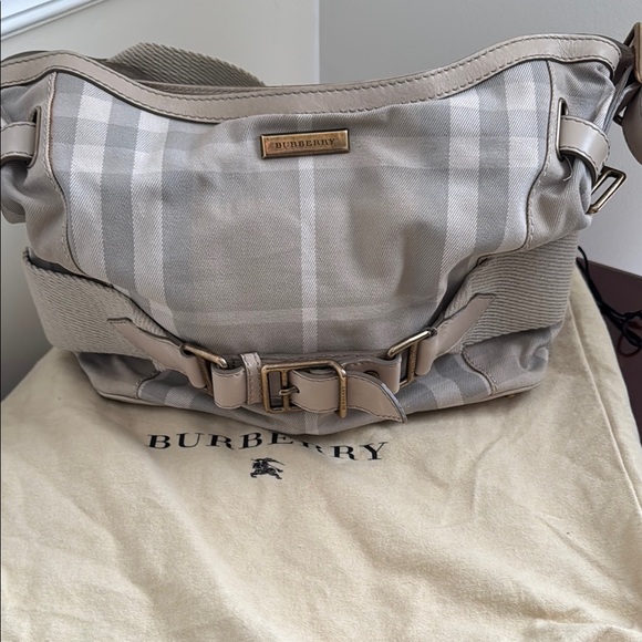 Burberry Gray Shoulder Bag with Striped Design - Picture 1 of 10
